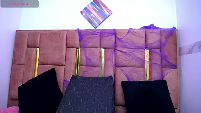 XBODTRIIPX online show from 30, 10, 2025