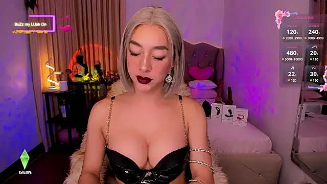 Dream Goddess online show from 9, 3, 2025