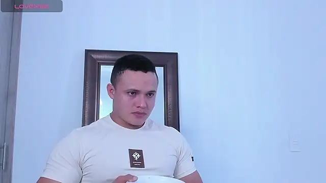 KingLevi01 online show from 7, 10, 2025