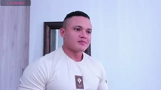 KingLevi01 online show from 12, 10, 2025