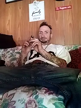 Mrluckstick online show from 7, 5, 2026