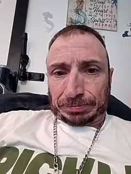 Mrluckstick online show from 1, 11, 2025