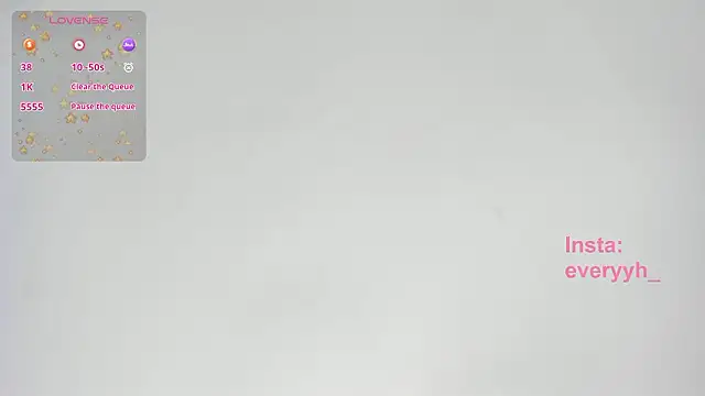 Snapshot of Sweet_poetryy chatting on 6, 2, 2026 Sweet poetryy online show from 6, 2, 2026