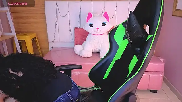 bella vibess s online show from 25, 3, 2026