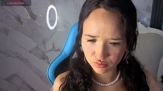 bella vibess s online show from 8, 2, 2026