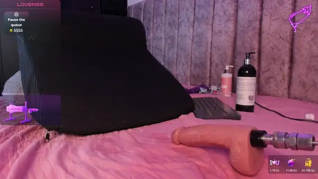 Ambeer fox  online show from 21, 3, 2026