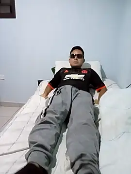 Snapshot of aczinovelez342 chatting on 23, 11, 2025 aczinovelez342 online show from 23, 11, 2025