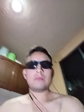 Snapshot of aczinovelez342 chatting on 29, 10, 2025 aczinovelez342 online show from 29, 10, 2025