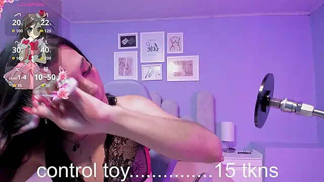 lucrecia sucker online show from 19, 9, 2025