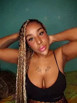 Queen Amara online show from 27, 10, 2025