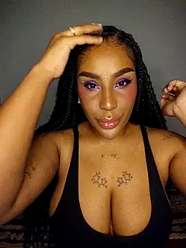 Queen Amara online show from 4, 5, 2026