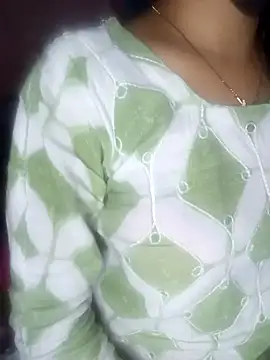 Snapshot of Komal-Rajput chatting on 17, 12, 2025 Komal-Rajput online show from 17, 12, 2025