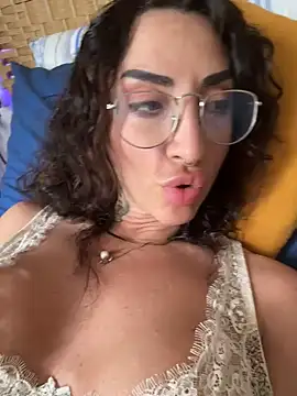 nikkaanderic online show from 15, 6, 2026