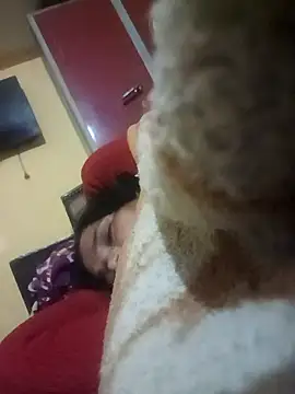 Hot-kal93 online show from 17, 12, 2025