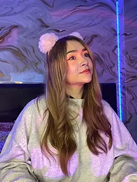 Valeryfox01  online show from 4, 10, 2025