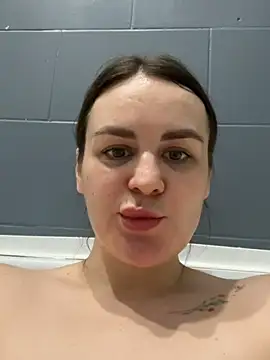 Risky-Flower online show from 5, 2, 2026