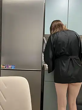 Risky-Flower online show from 28, 9, 2025