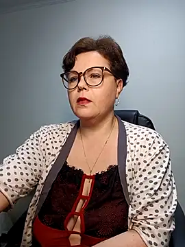 EllaLove2277 online show from 10, 4, 2026