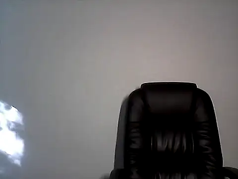 EllaLove2277 online show from 15, 5, 2026