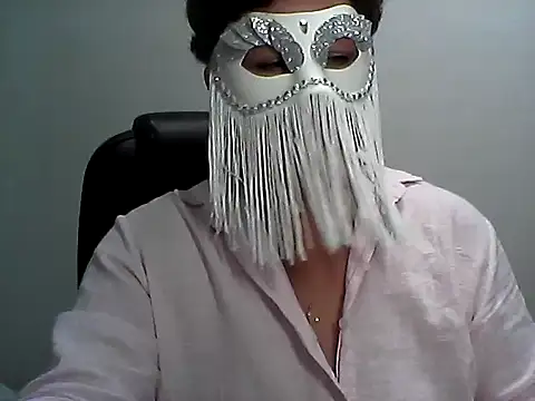 Snapshot of EllaLove2277 chatting on 1, 7, 2026 EllaLove2277 online show from 1, 7, 2026