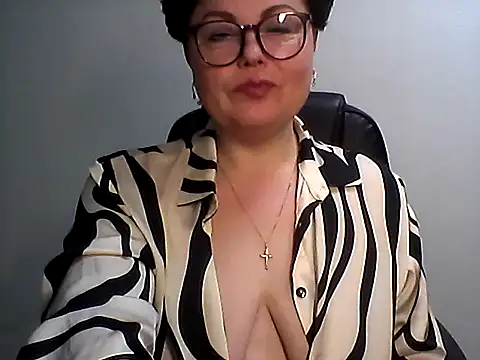 EllaLove2277 online show from 26, 2, 2026