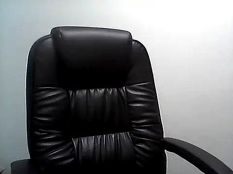Snapshot of EllaLove2277 chatting on 8, 6, 2026 EllaLove2277 online show from 8, 6, 2026