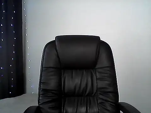 EllaLove2277 online show from 16, 12, 2025