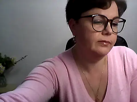 EllaLove2277 online show from 24, 4, 2026