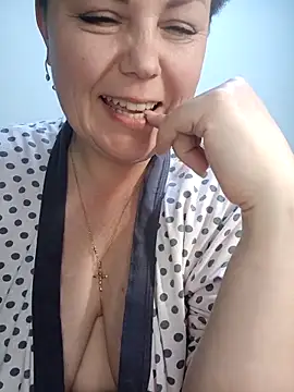 EllaLove2277 online show from 8, 4, 2026