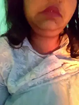 Snapshot of bitch-horny chatting on 12, 1, 2026 bitch-horny online show from 12, 1, 2026