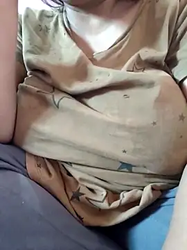 Snapshot of bitch-horny chatting on 9, 11, 2025 bitch-horny online show from 9, 11, 2025