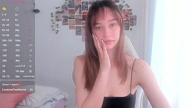  Alissaa online show from 13, 4, 2026