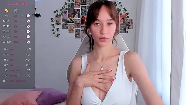  Alissaa online show from 19, 9, 2025