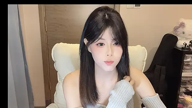 Koi-00 online show from 7, 11, 2025