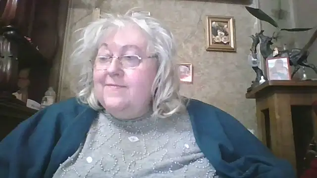 Lala-Love56 online show from 5, 3, 2026