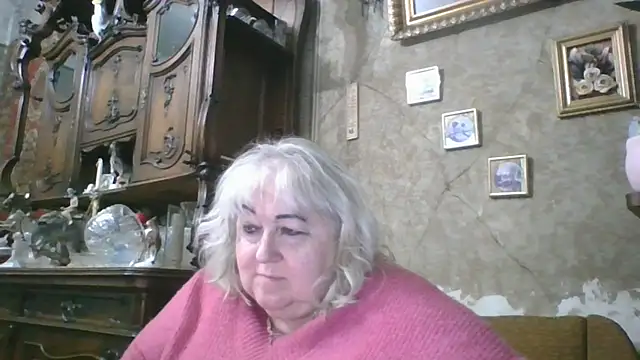 Lala-Love56 online show from 15, 4, 2026