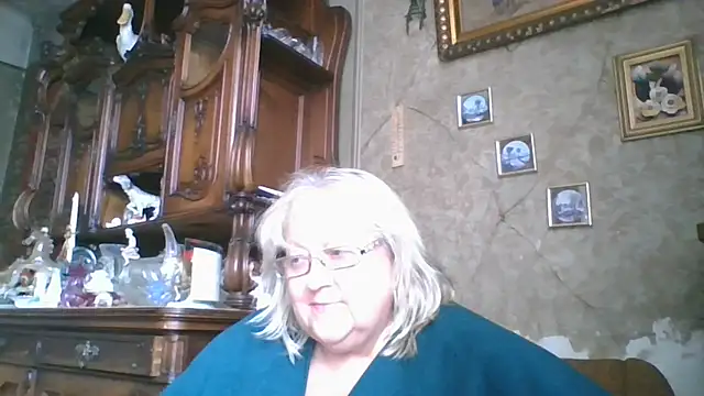 Snapshot of Lala-Love56 chatting on 12, 9, 2025 Lala-Love56 online show from 12, 9, 2025