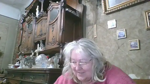 Lala-Love56 online show from 2, 6, 2026