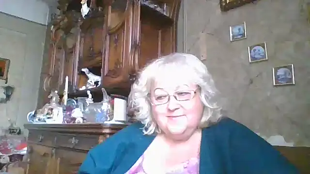 Snapshot of Lala-Love56 chatting on 13, 9, 2025 Lala-Love56 online show from 13, 9, 2025