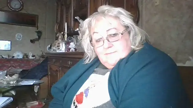 Snapshot of Lala-Love56 chatting on 9, 10, 2025 Lala-Love56 online show from 9, 10, 2025