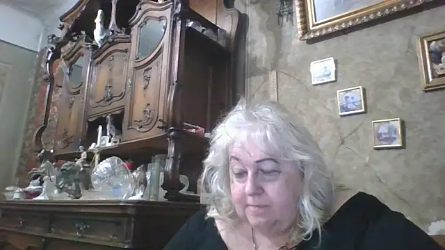 Lala-Love56 online show from 12, 5, 2026