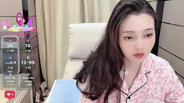  Ling Ling online show from 28, 11, 2025