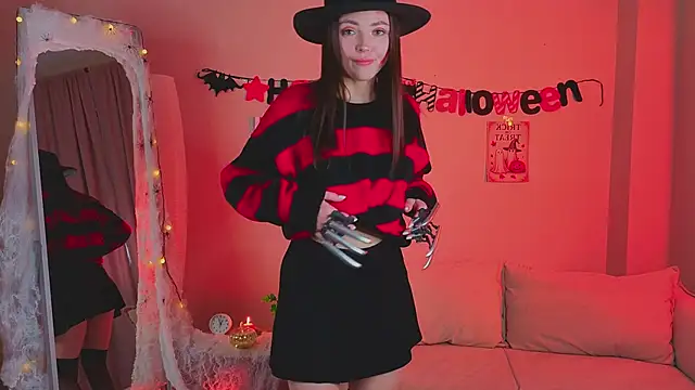 OliviaKis  online show from 31, 10, 2025