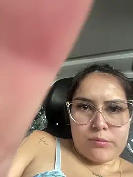 Snapshot of amberbakee chatting on 19, 10, 2025 amberbakee online show from 19, 10, 2025