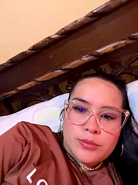 Snapshot of amberbakee chatting on 12, 11, 2025 amberbakee online show from 12, 11, 2025