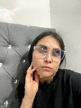 Snapshot of amberbakee chatting on 18, 10, 2025 amberbakee online show from 18, 10, 2025