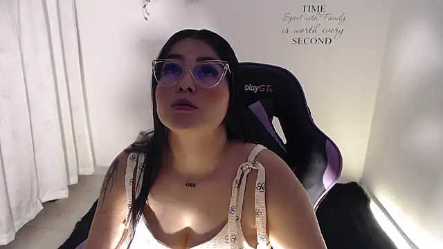 Snapshot of amberbakee chatting on 1, 6, 2026 amberbakee online show from 1, 6, 2026