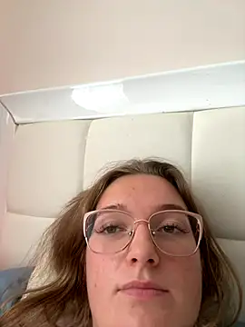 Bellatrisssaa online show from 13, 9, 2025