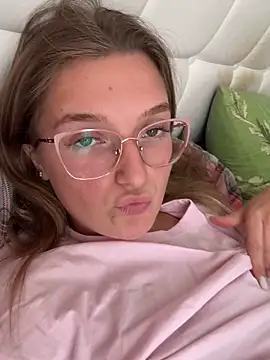 Bellatrisssaa online show from 21, 9, 2025