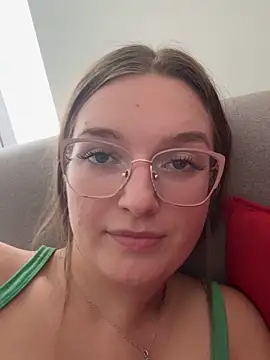 Bellatrisssaa online show from 10, 9, 2025